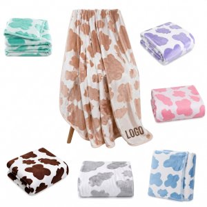 Plush Cow Pattern Fleece Blanket - All-Season Soft Throw for Home & Travel